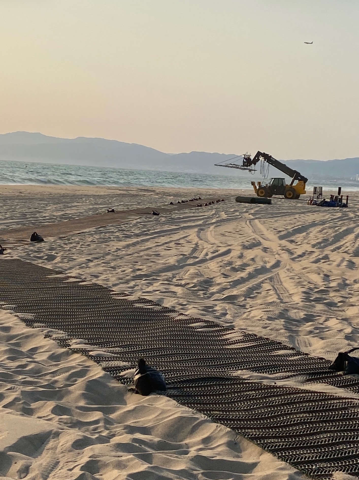 Mat Men on-set beach equipment