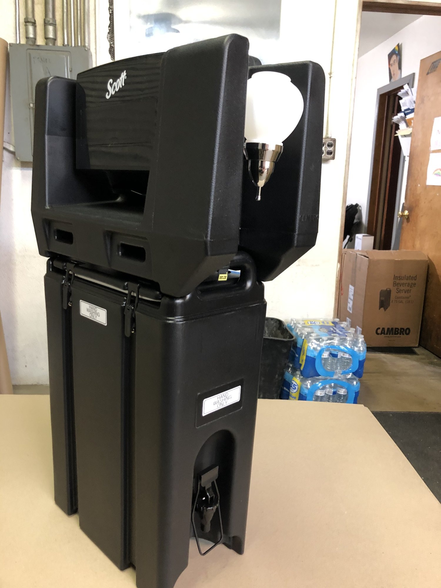 Cambro portable handwash station